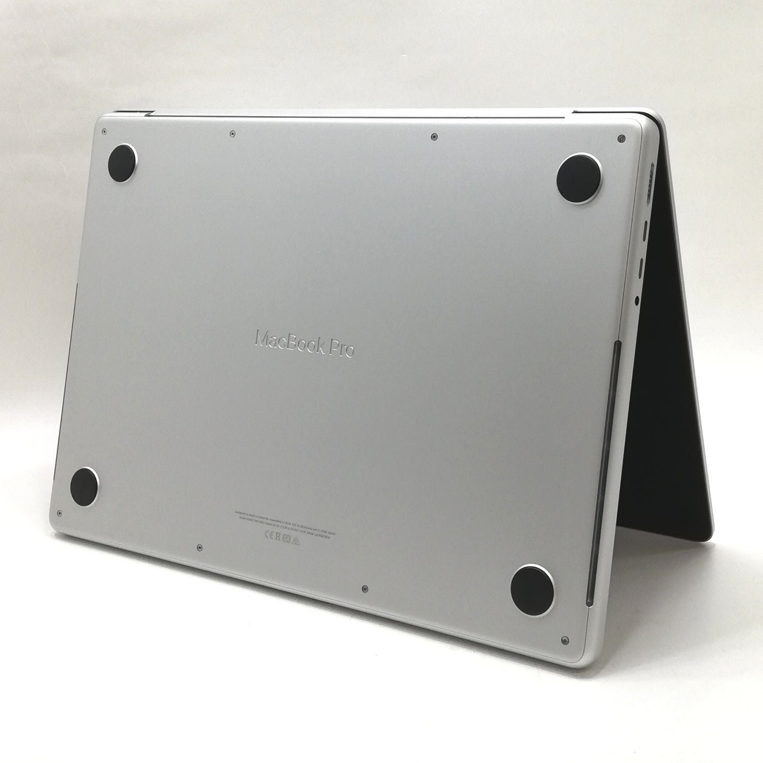 Apple - 中古MacBook Air M1 SSD256GB 8GBメモリ シルバー Apple - 中古MacBook Air M1 SSD256GB 8GBメモリ シルバーの通販