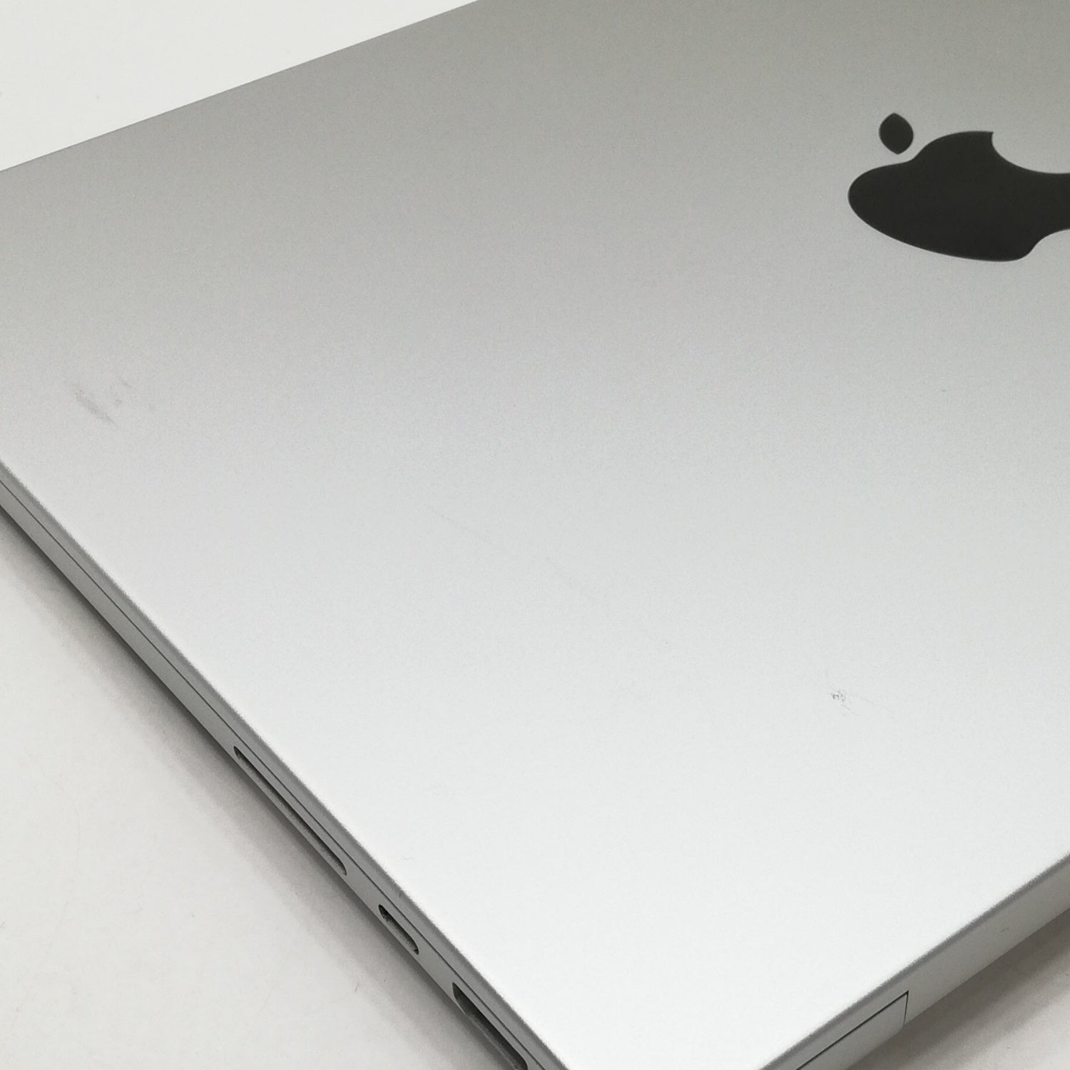 MacBook A2141 シルバー　パネル　液晶パネル　上半身　一体式　中古 MacBook A2141 シルバー パネル 液晶パネル 上半身 一体式 中古