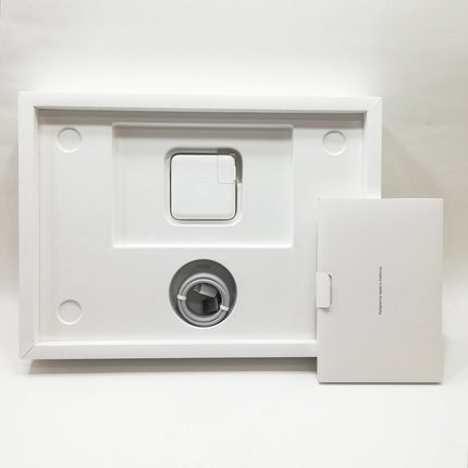 MacBook Pro M3 / 14インチ / 2023 / 8GB / 512GB / スペースグレイ / ランク:C / MTL73J/A / 【中古品管理番号:36494】