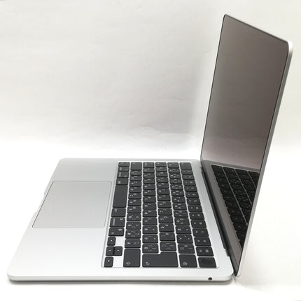 MacBook Air M2 / 13インチ / 2022(2024) / 16GB / 256GB / シルバー / ランク:A / MC7V4J/A / 【中古品管理番号:36497】