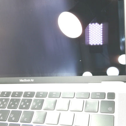 MacBook Air M1 / 13インチ / Mid2020 / 8GB / 256GB / シルバー / ランク:C / MGN93J/A / 【中古品管理番号:36507】