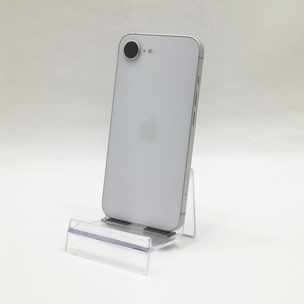 iPhone 16e / 2025 / 128GB / ホワイト / 国内版SIMフリー / ランク:A / MD1R4J/A / A3409 【中古品管理番号:36510】