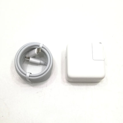 MacBook Air M1 / 13インチ / Mid2020 / 8GB / 256GB / ゴールド / ランク:B / MGND3J/A / 【中古品管理番号:36526】