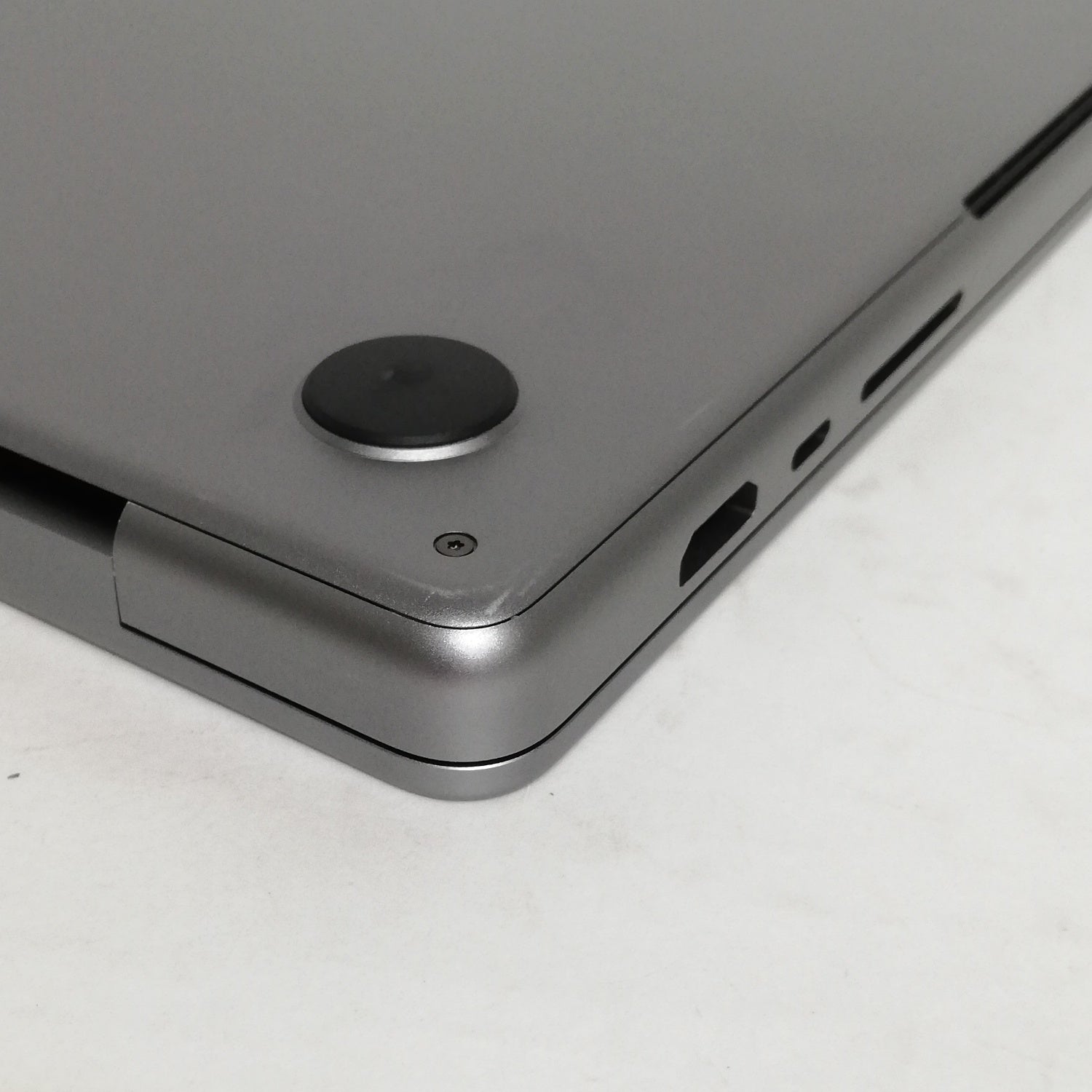 【中古】M2 Pro MacBook Pro 16インチ おまけつき 16インチMacBook Pro [整備済製品] 12コアCPUと38コアGPUを搭載