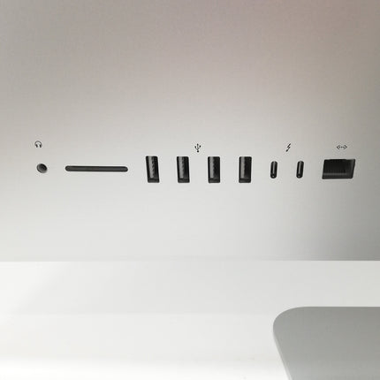 iMac Retina 4K / 21インチ / 2017 / 8GB / 1TB / シルバー / ランク:C / MNE02J/A / 【中古品管理番号:36592】