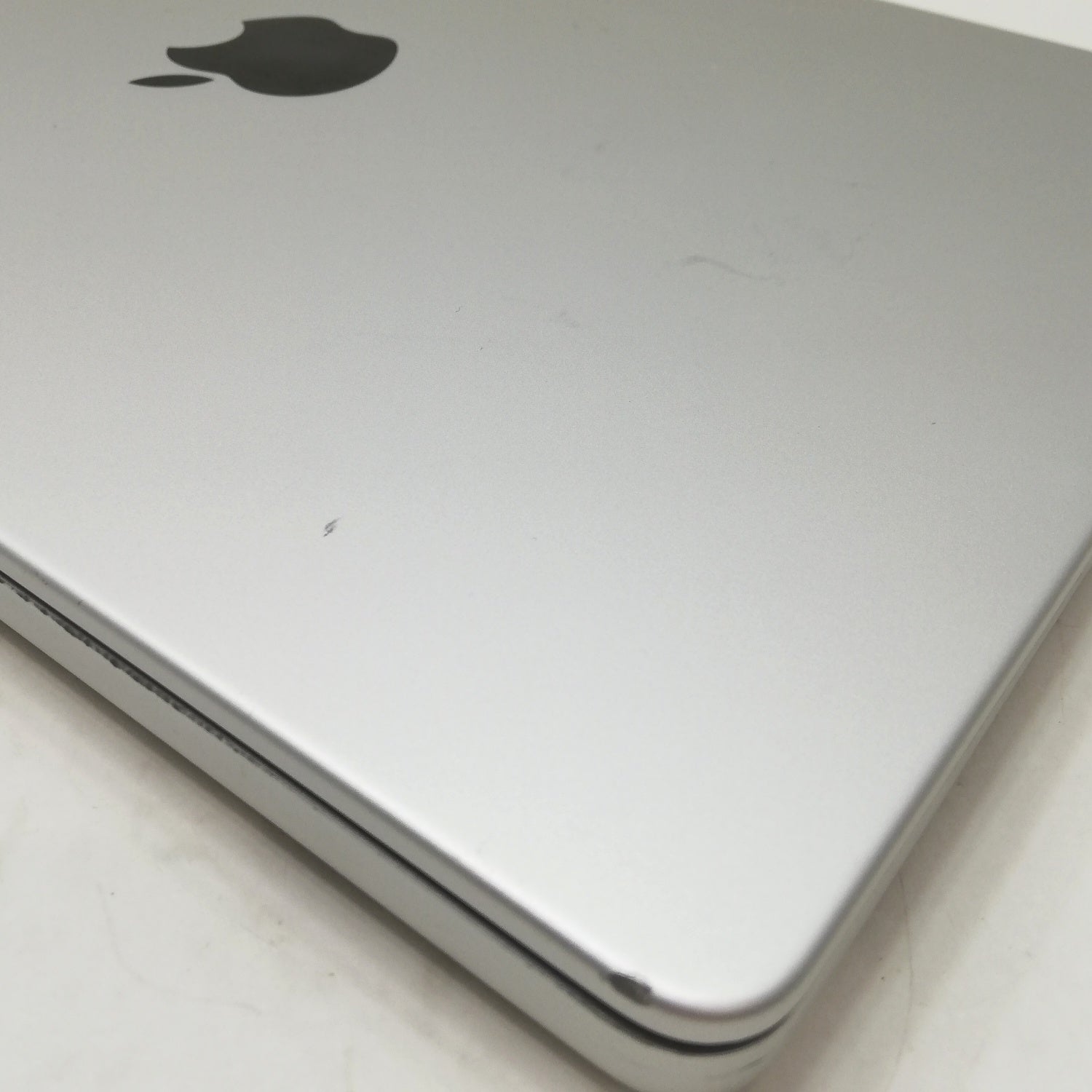 Apple - 【37さん専用】14インチ M1 Pro MacBook Pro シルバー MacBook 中古 販売】MacBook Pro M1 Pro / 14インチ / 2021