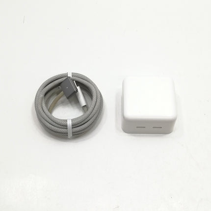 MacBook Air M2 / 13インチ / 2022 / 16GB / 512GB / スペースグレイ / ランク:B / MLXW3J/A / 【中古品管理番号:36605】