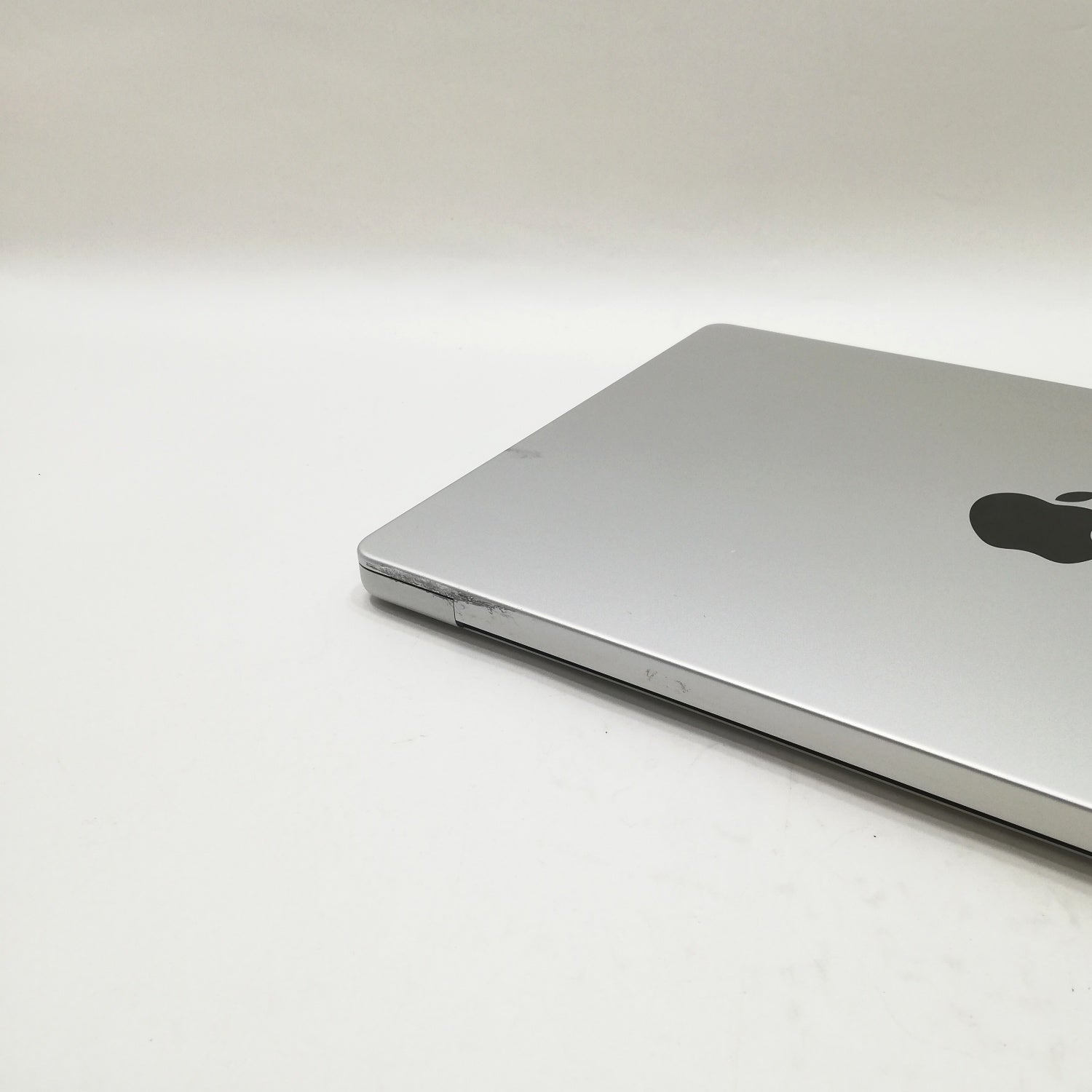 週末限定価格15日迄【美品】Apple MacBook proシルバー 2015 Apple Macbook Pro 2015 15