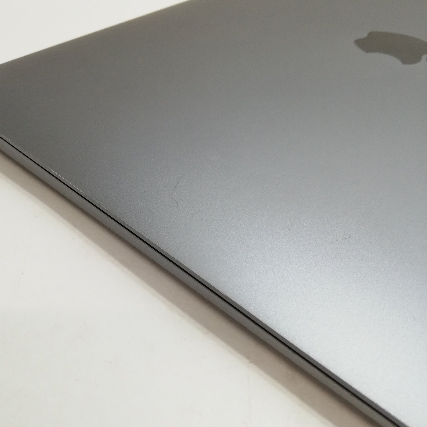 MacBook 中古 販売】MacBook Air M1 / 13インチ / Mid2020