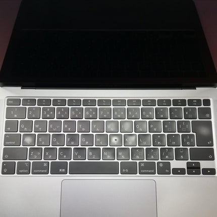 MacBook Air M1 / 13インチ / Mid2020 / 8GB / 256GB / スペースグレイ / ランク:B / MGN63J/A / 【中古品管理番号:36622】