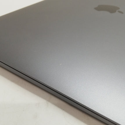 MacBook Air M1 / 13インチ / Mid2020 / 8GB / 256GB / スペースグレイ / ランク:B / MGN63J/A / 【中古品管理番号:36622】