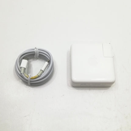 【週末限定特価】MacBook Pro Touch Bar / 13インチ / 2020 / 16GB / 256GB / シルバー / ランク:B / MXK62J/A / 【中古品管理番号:36637】