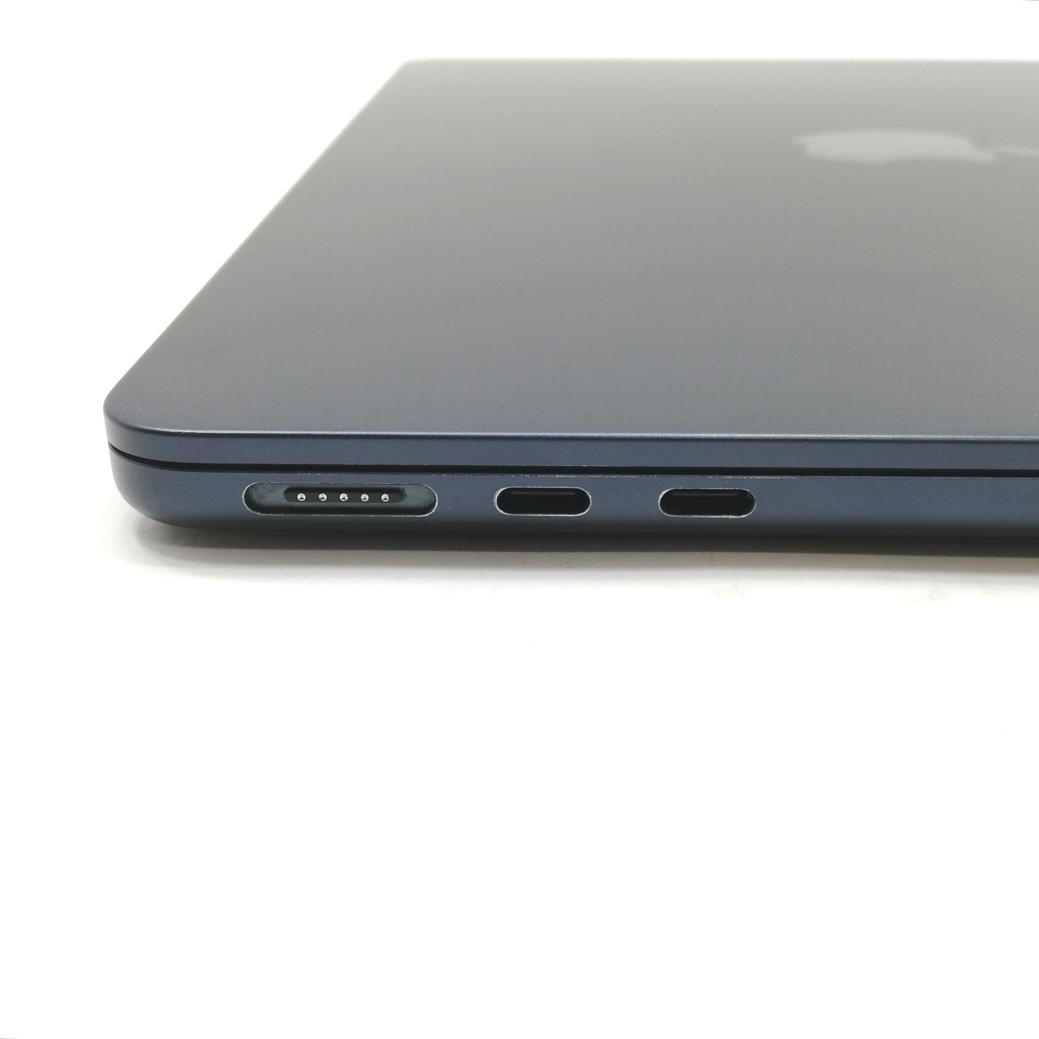 MacBook 中古 販売】MacBook Air M2 / 13インチ / 2022 / 8GB