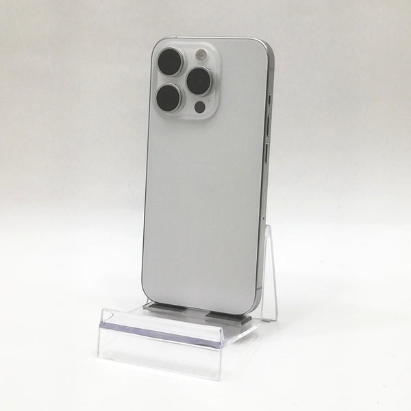 iPhone 15 Pro / 2023 / 128GB / ホワイトチタニウム / 国内版SIMフリー / ランク:B / MTU83J/A / A3101 【中古品管理番号:36678】