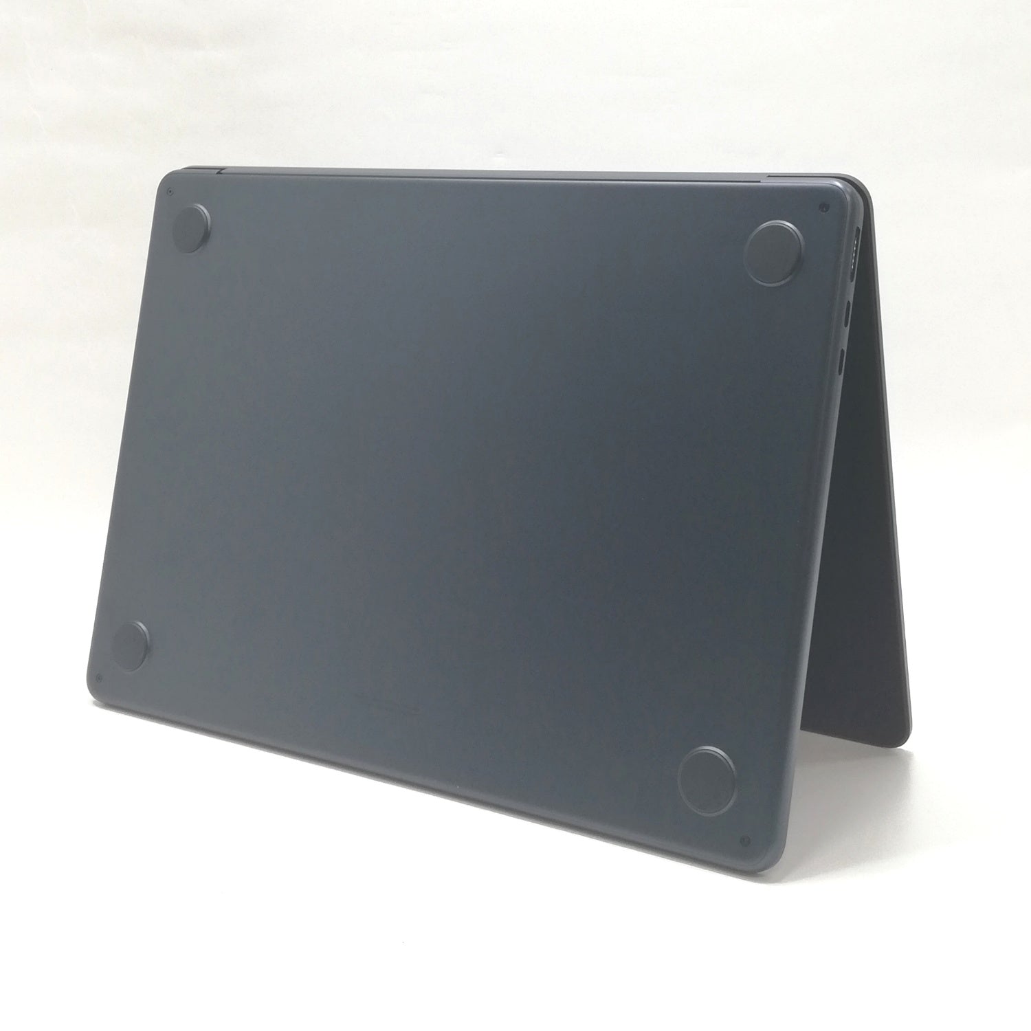 MacBook 中古 販売】MacBook Air M2 / 13インチ / 2022(2024
