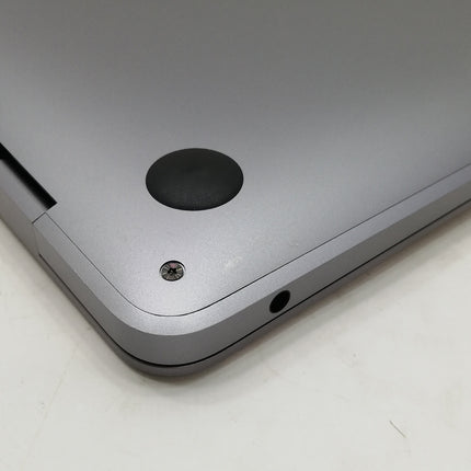 MacBook Air M1 / 13インチ / Mid2020 / 8GB / 256GB / スペースグレイ / ランク:B / MGN63J/A / 【中古品管理番号:36710】