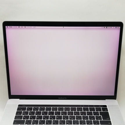 【週末限定特価】MacBook Pro Touch Bar / 15インチ / 2017 / 16GB / 512GB / シルバー / ランク:C / MPTU2J/A / 【中古品管理番号:36711】