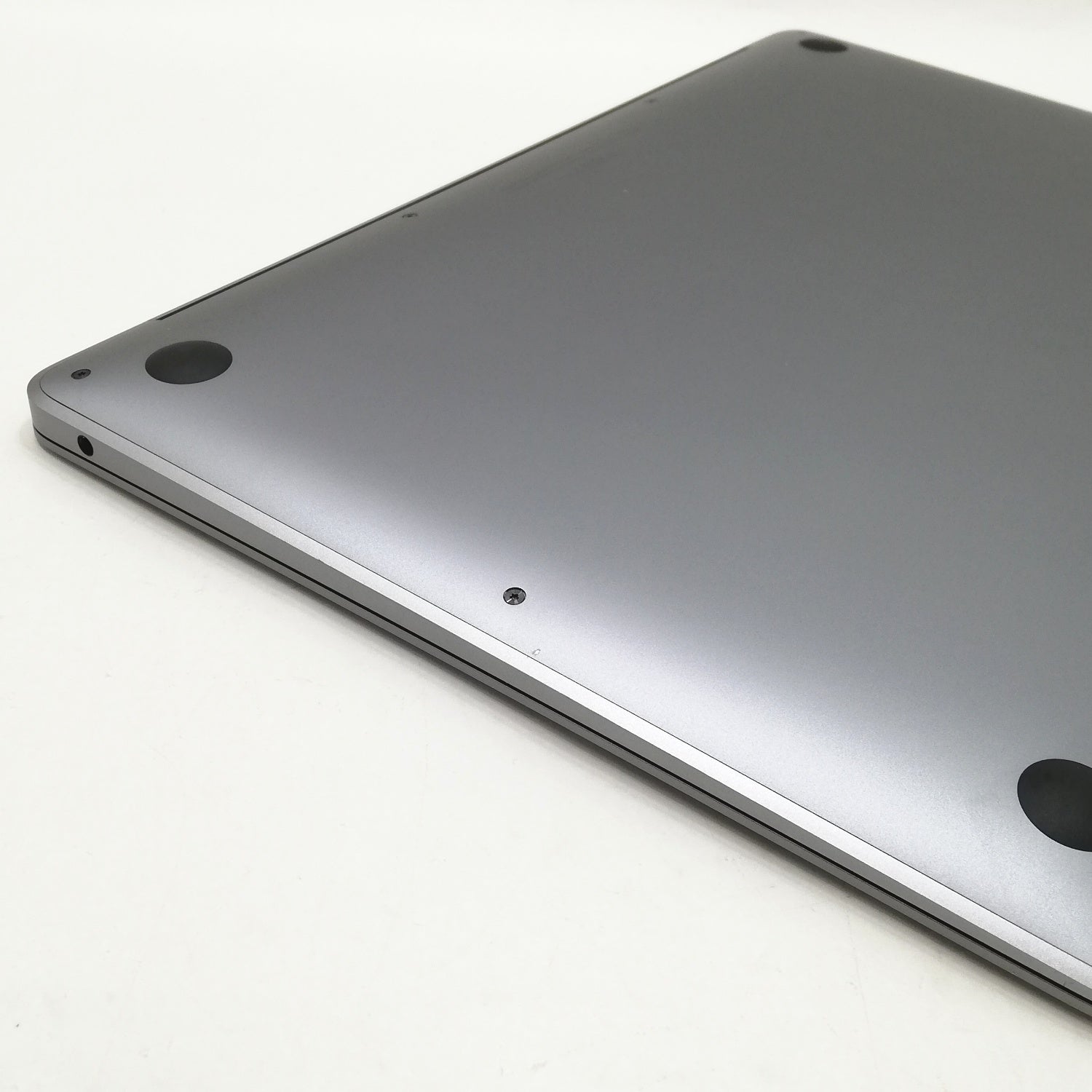 【新品未開封】MacBook Air M1 16GB 256GB シルバー MacBook 中古 販売】MacBook Air M1 / 13インチ / Mid2020