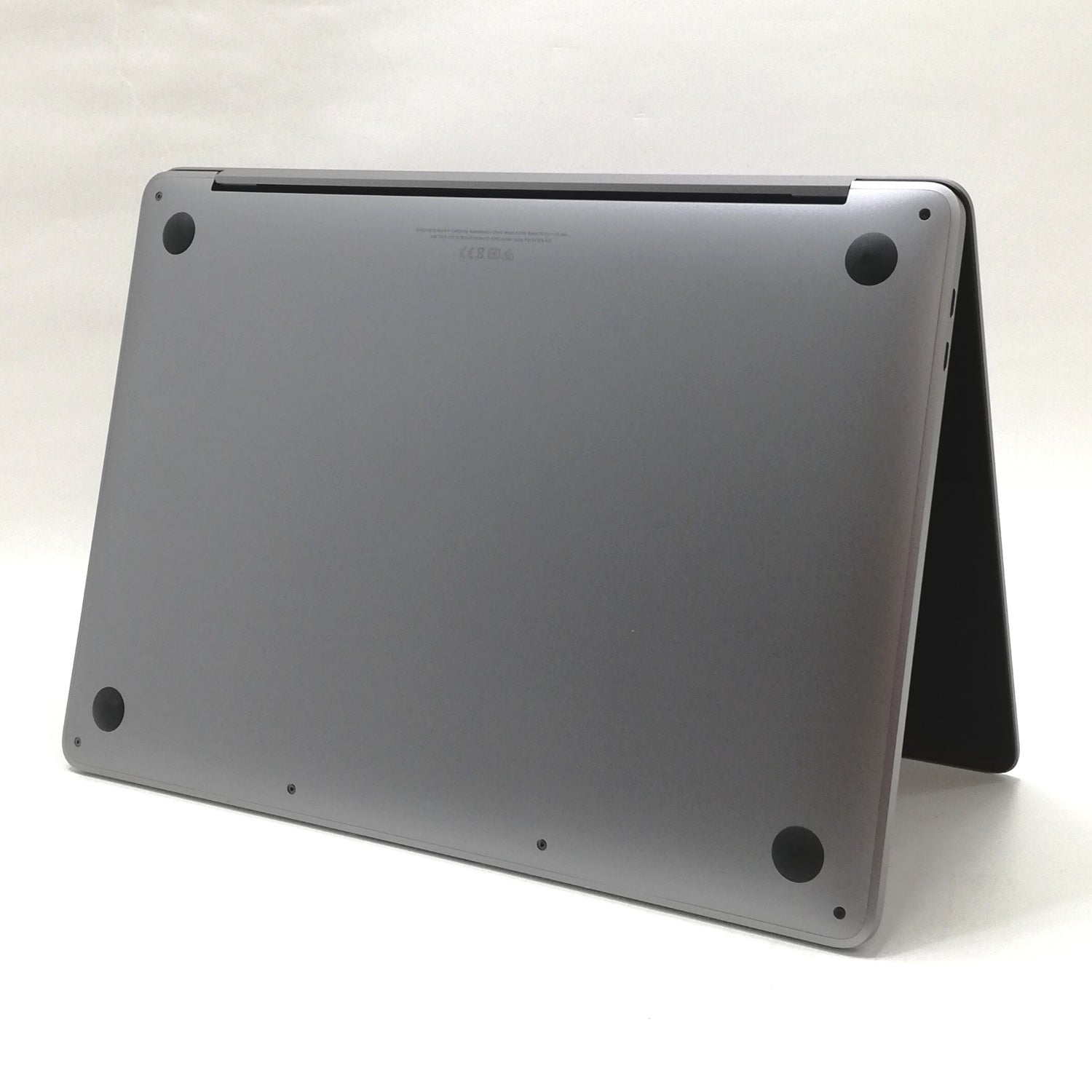 MacBook 中古 販売】MacBook Pro Touch Bar / 13インチ / Mid