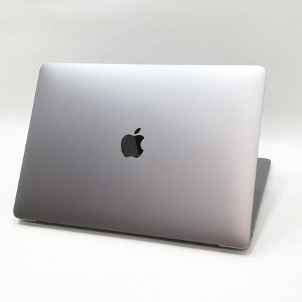MacBook Air M1 / 13インチ / Mid2020 / 8GB / 256GB / スペースグレイ / ランク:B / MGN63J/A / 【中古品管理番号:36756】