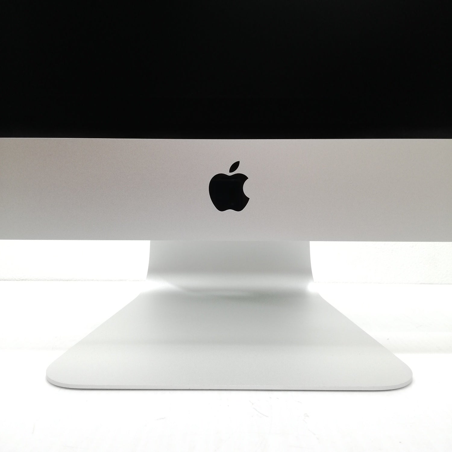 本体と元箱 Apple iMac 27インチ シルバー M395X 5K iMac 中古 販売】iMac Retina 5K / 27インチ / 2020 / 96GB