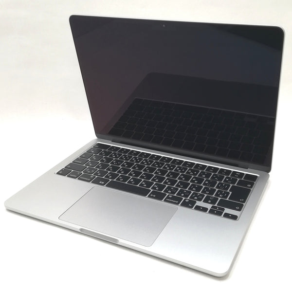 MacBook Air M2 / 13インチ / 2022 / 8GB / 256GB / シルバー / ランク:A / MLXY3J/A / 【中古品管理番号:36777】