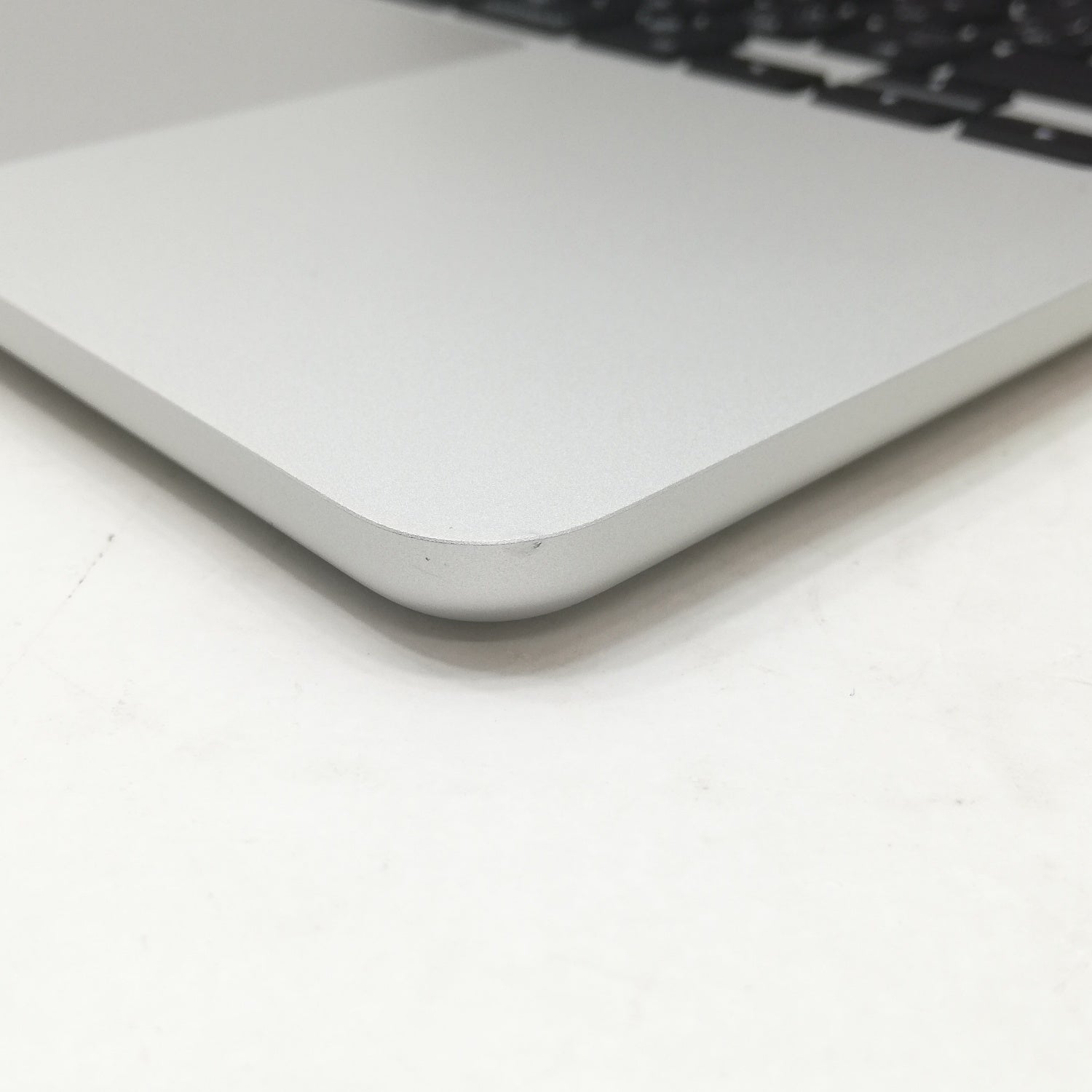 MacBook 中古 販売】MacBook Air M2 / 13インチ / 2022 / 8GB