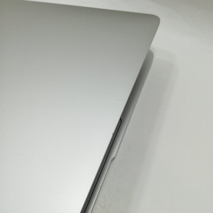 MacBook Air M1 / 13インチ / Mid2020 / 8GB / 256GB / シルバー / ランク:A / MGN93J/A / 【中古品管理番号:36790】