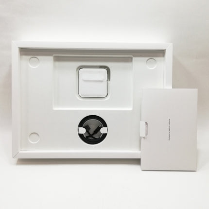 MacBook Pro M4 / 14インチ / 2024 / 16GB / 512GB / スペースブラック / ランク:A / MW2U3J/A / 【中古品管理番号:36801】