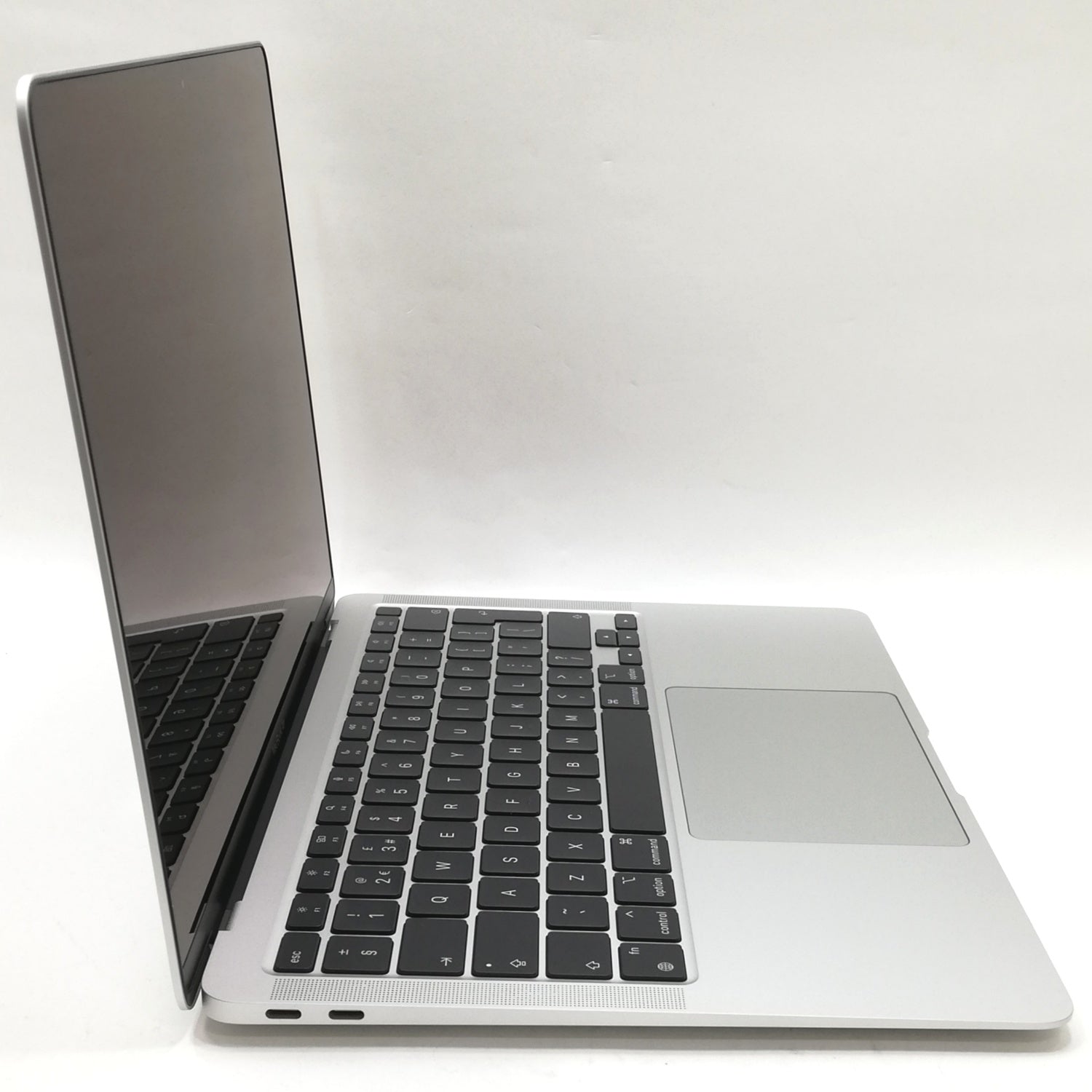 MacBook M1 13インチ シルバー MacBook 中古 販売】MacBook Air M1 / 13インチ / Mid2020