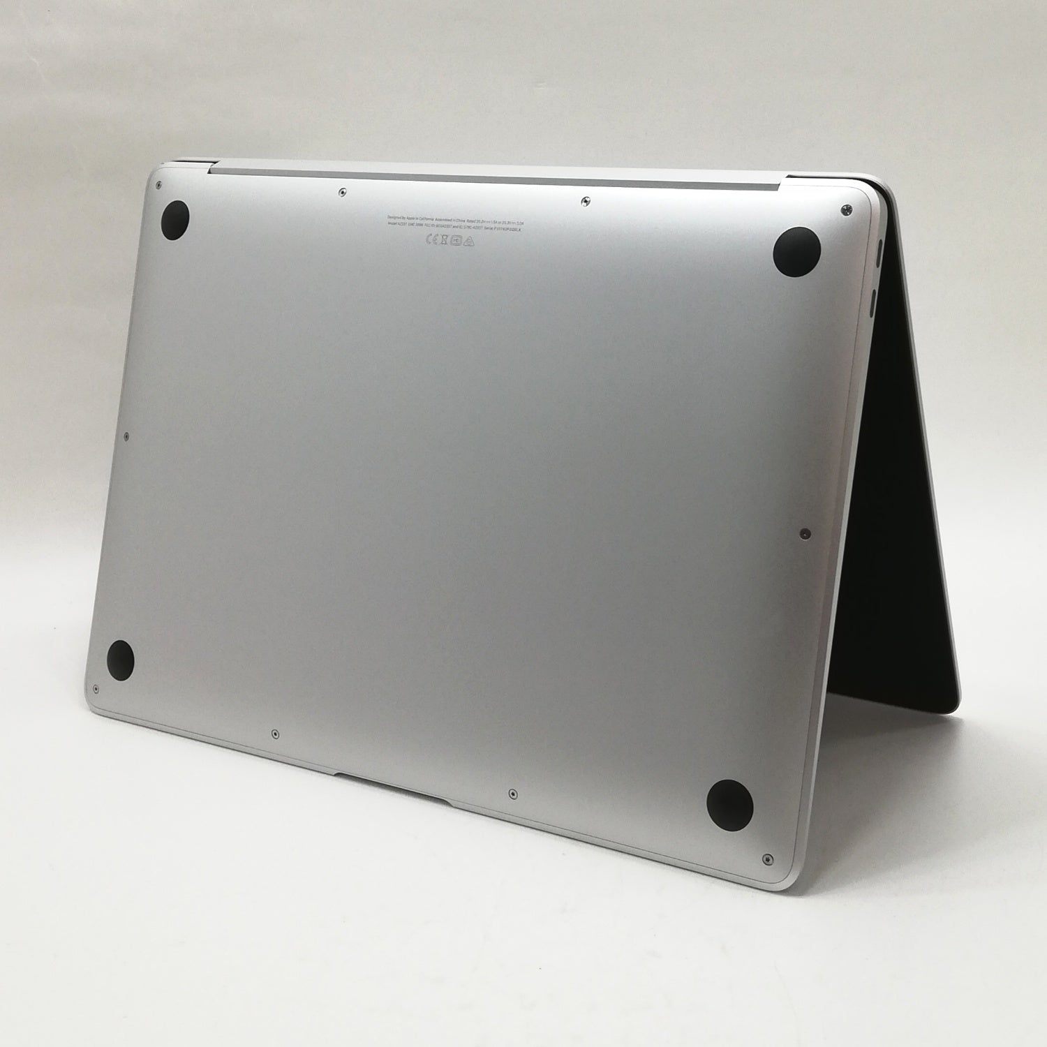 MacBook 中古 販売】MacBook Air M1 / 13インチ / Mid2020
