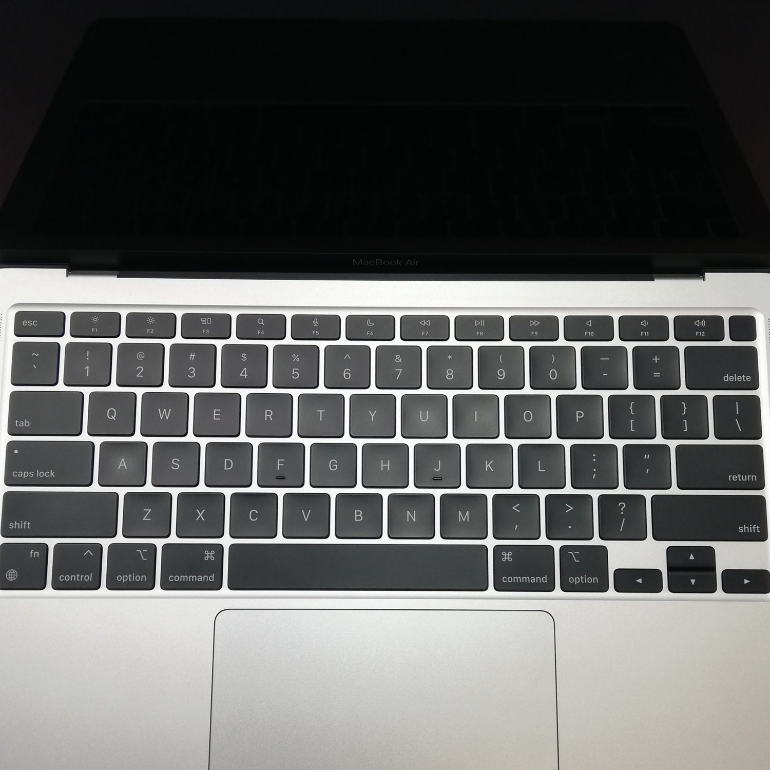 MacBook 中古 販売】MacBook Air M1 / 13インチ / Mid2020 / 8GB