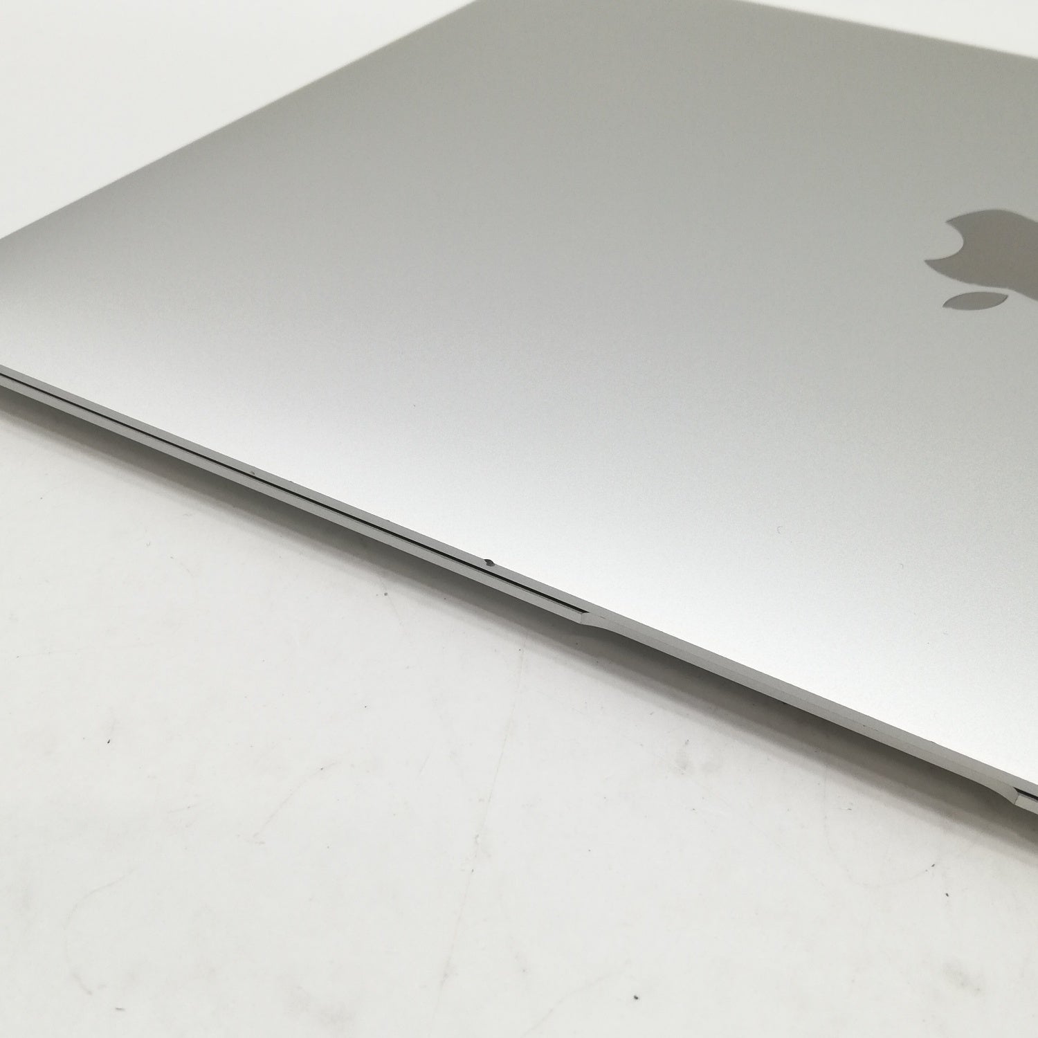 最終価格　出品今週まで！！【M1】MacBook Air シルバー Apple MacBook Air Retinaディスプレイ 13.3 MGN93J/A [シルバー