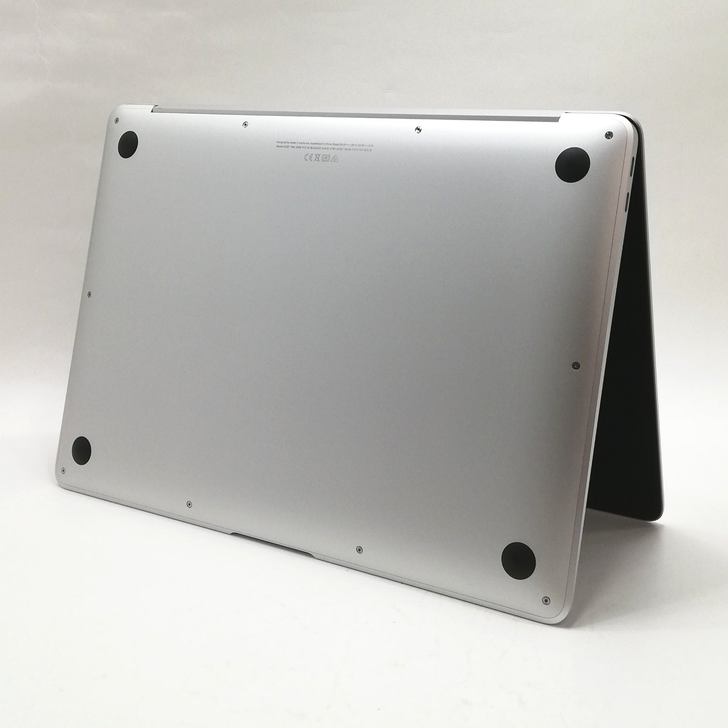 MacBook 中古 販売】MacBook Air M1 / 13インチ / Mid2020