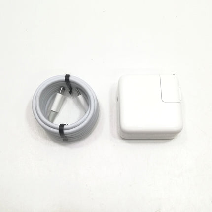 MacBook Air M1 / 13インチ / Mid2020 / 8GB / 256GB / シルバー / ランク:B / MGN93J/A / 【中古品管理番号:36851】