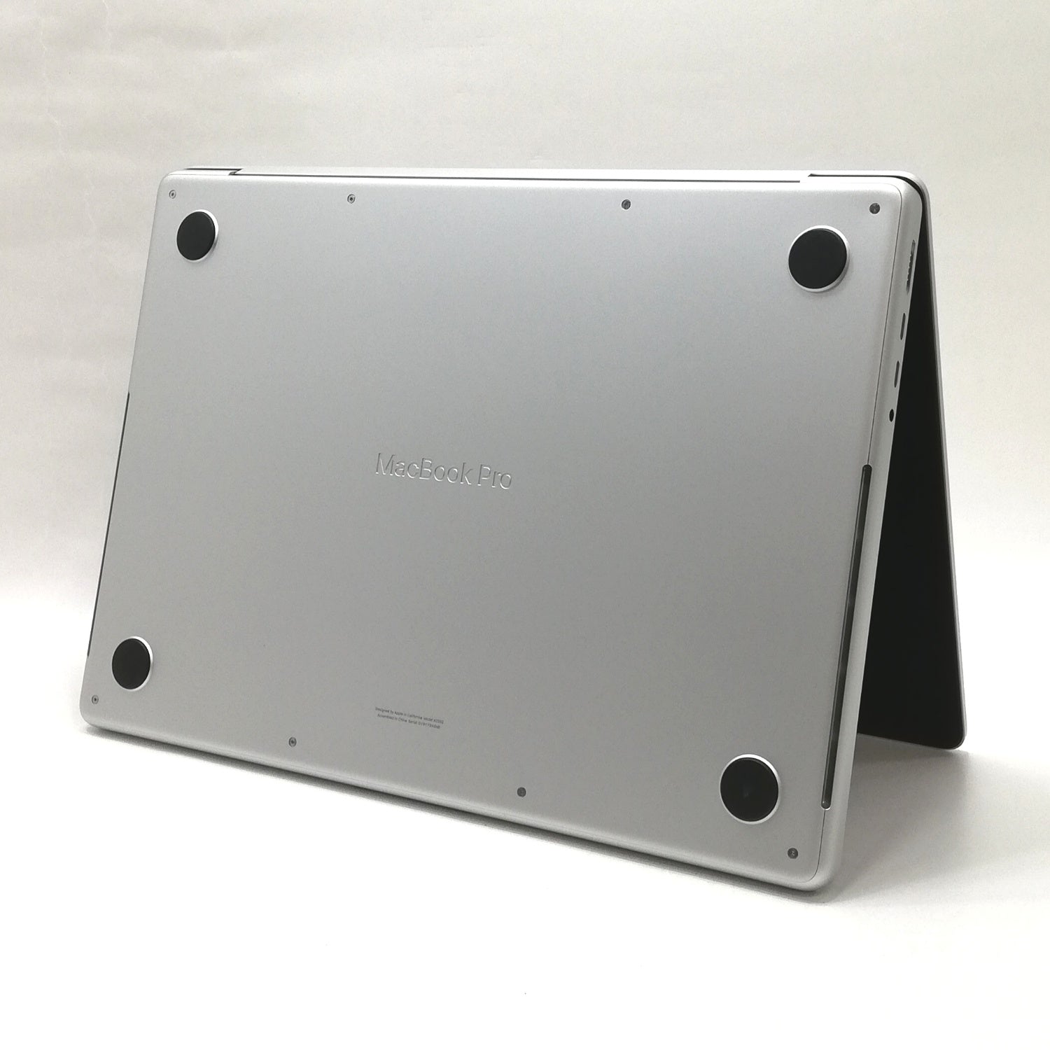 MacBook 中古 販売】MacBook Pro M3Pro / 14インチ / 2023