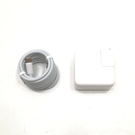 MacBook Air M1 / 13インチ / Mid2020 / 8GB / 512GB / スペースグレイ / ランク:B / MGN73J/A / 【中古品管理番号:36864】