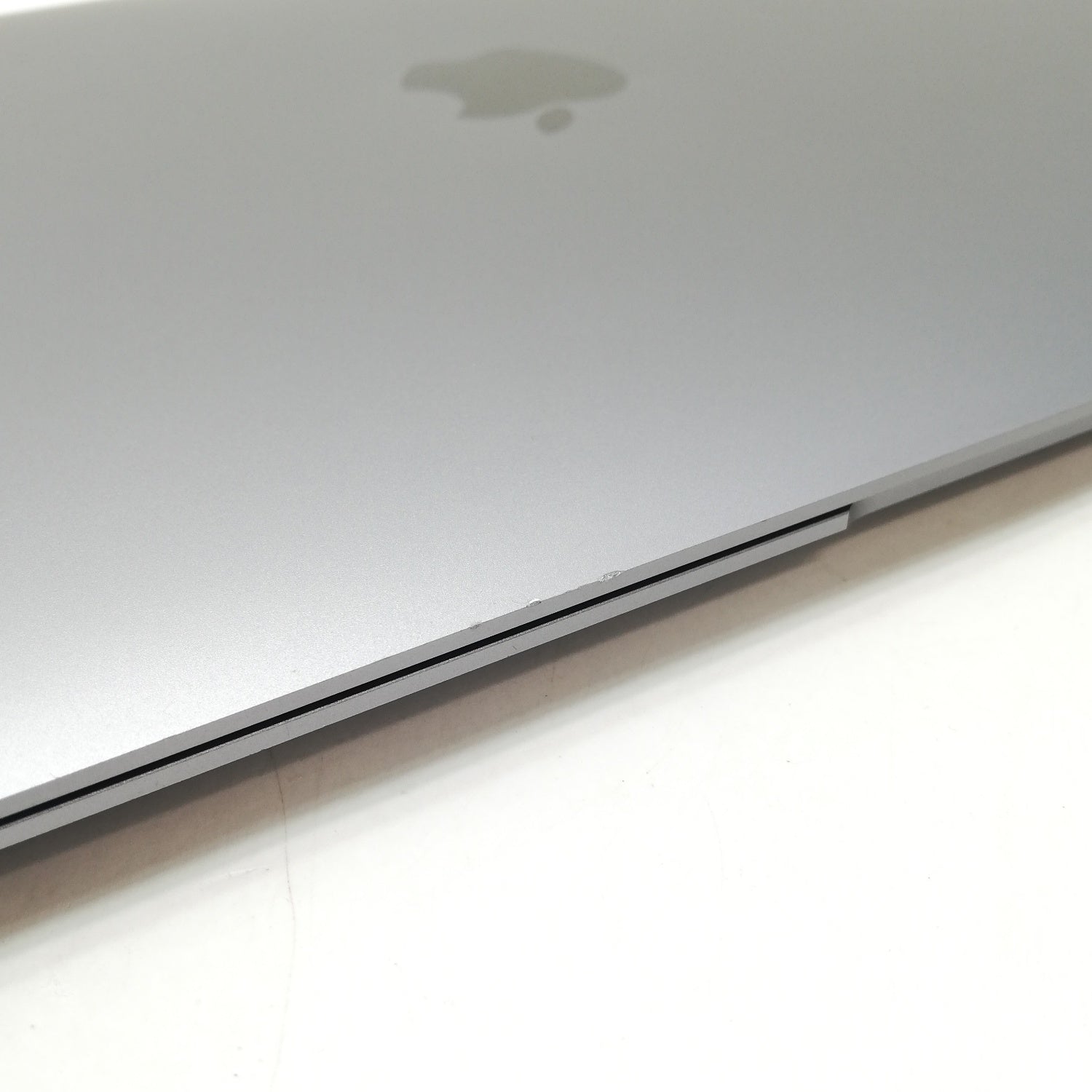MacBook 中古 販売】MacBook Air M1 / 13インチ / Mid2020 / 8GB