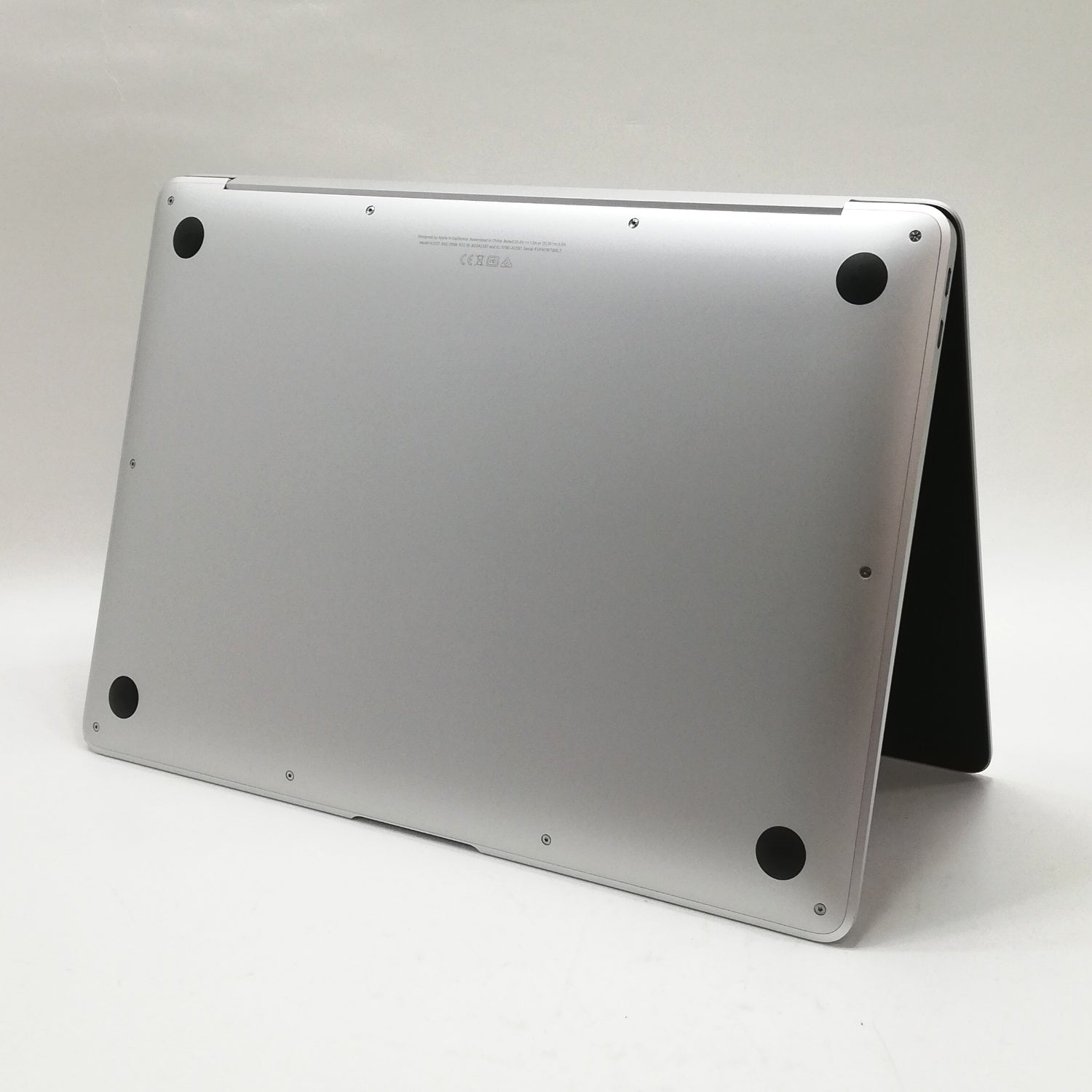 MacBook 中古 販売】MacBook Air M1 / 13インチ / Mid2020 / 8GB