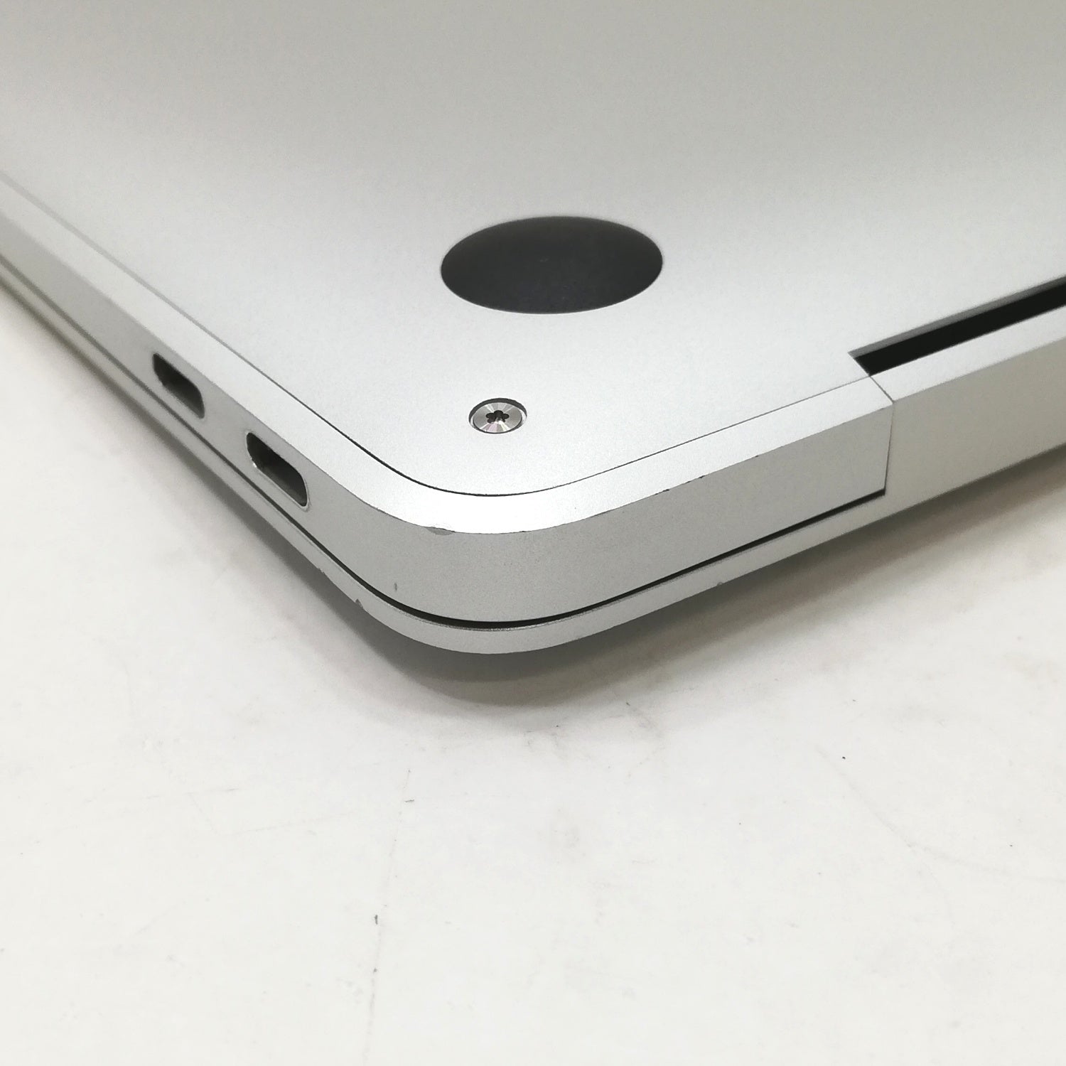 MacBook 中古 販売】MacBook Air M1 / 13インチ / Mid2020 / 8GB