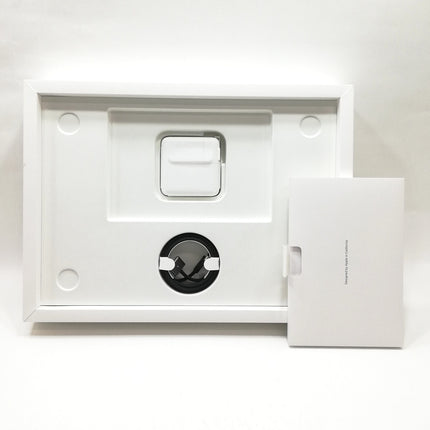 MacBook Pro M4 / 14インチ / 2024 / 16GB / 512GB / スペースブラック / ランク:A / MW2U3J/A / 【中古品管理番号:36896】