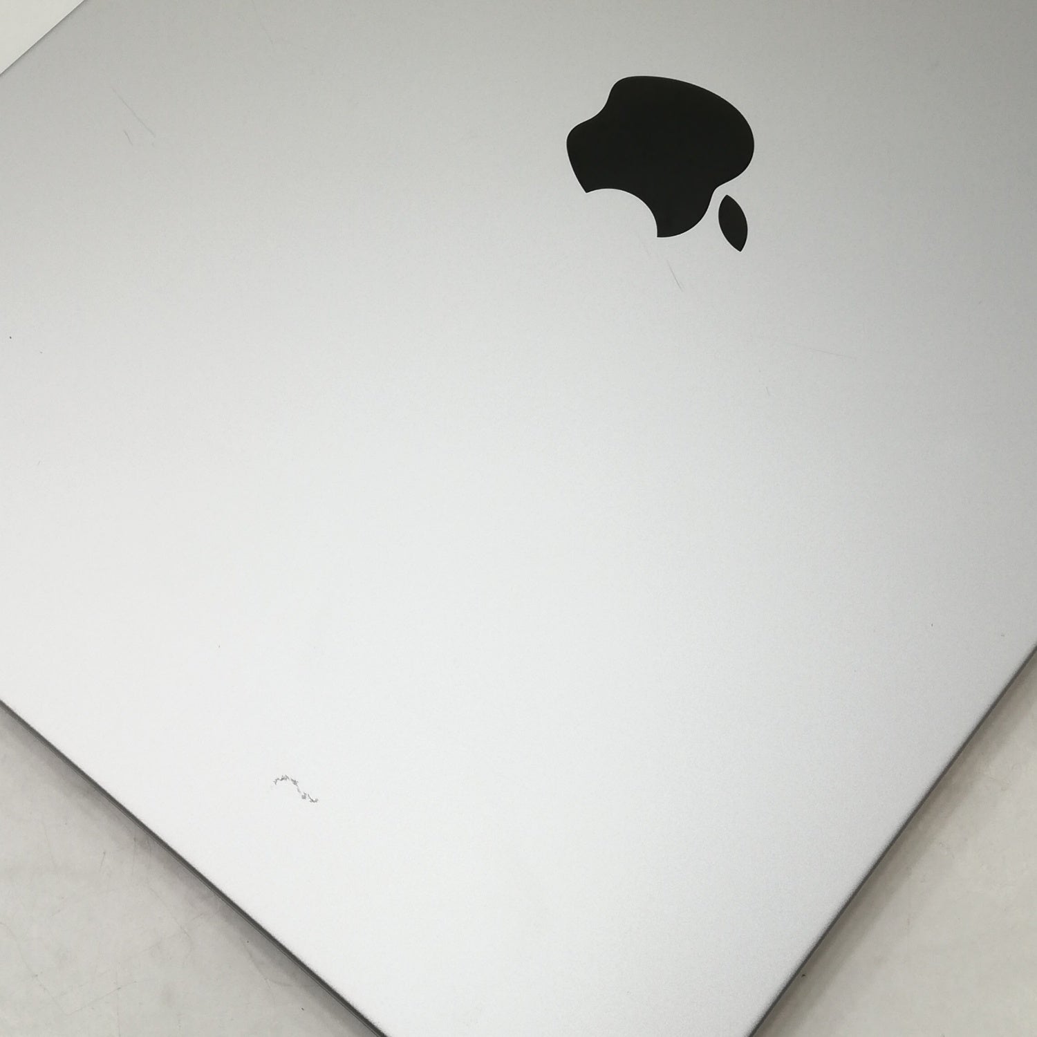 MacBook 中古 販売】MacBook Pro M2MAX / 16インチ / 2023