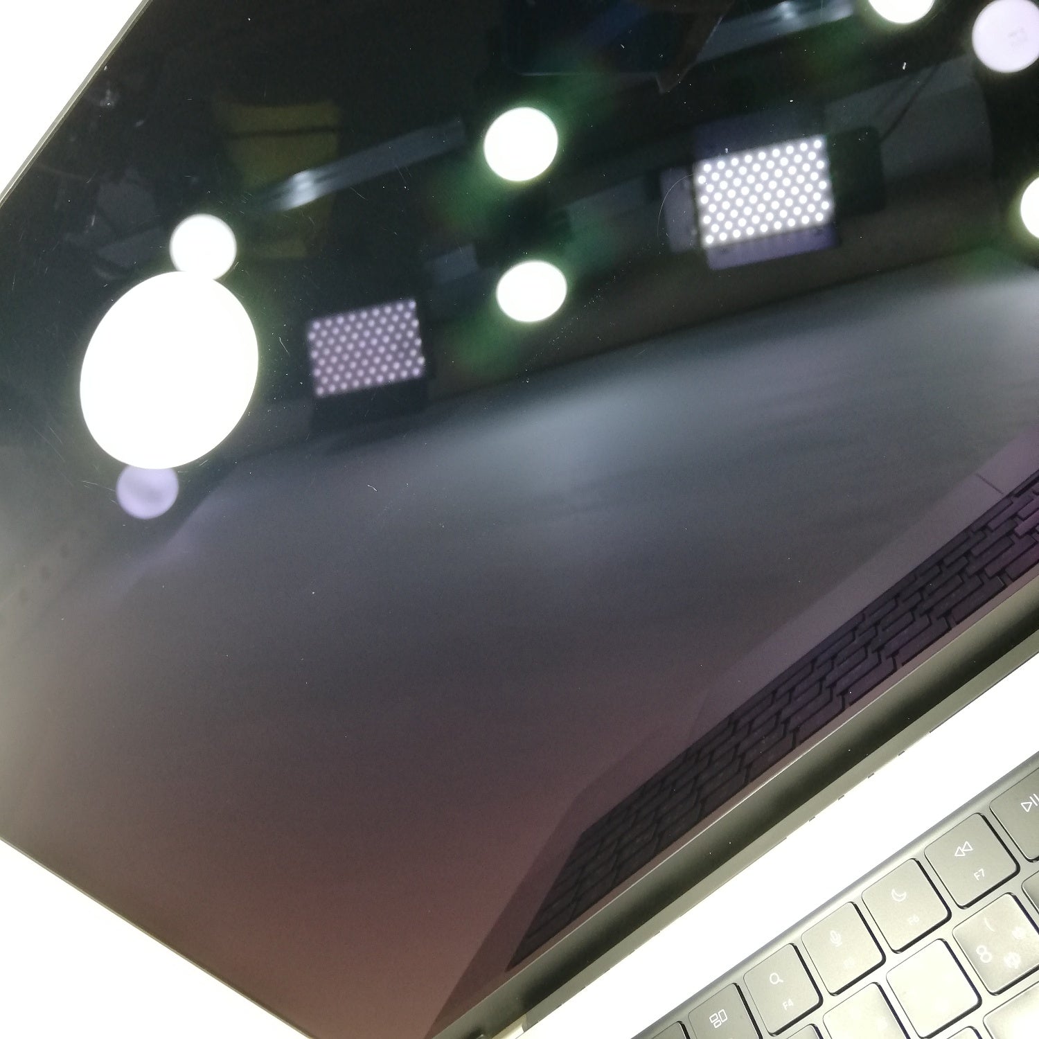 MacBook 中古 販売】MacBook Pro M2MAX / 16インチ / 2023