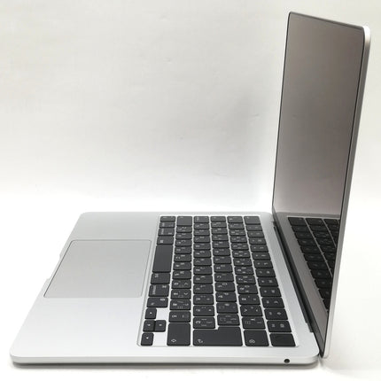 MacBook Air M2 / 13インチ / 2022 / 16GB / 512GB / シルバー / ランク:A / MLXY3J/A / 【中古品管理番号:36928】