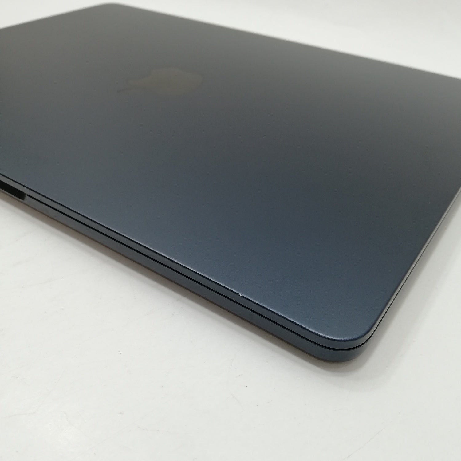 MacBook 中古 販売】MacBook Air M2 / 13インチ / 2022 / 8GB