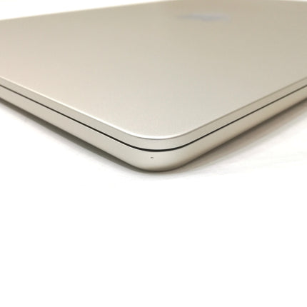 MacBook Air M3 / 15インチ / 2024 / 8GB / 512GB / スターライト / ランク:A / MRYT3J/A / 【中古品管理番号:37079】
