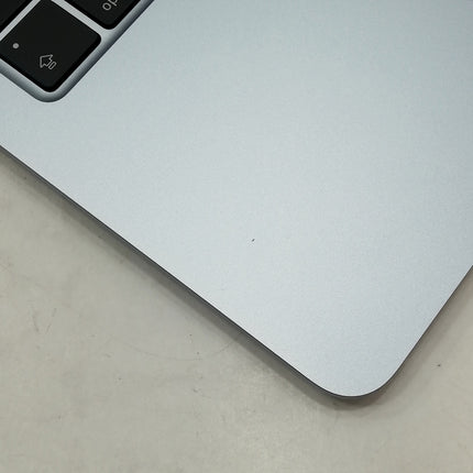 【決算セール！9/30火20時まで】MacBook Air M4 / 13インチ / 2025 / 16GB / 256GB / スカイブルー / ランク:B / MC6T4J/A / 【中古品管理番号:37082】