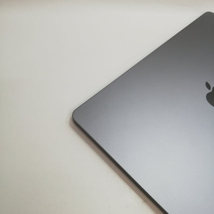 【決算セール！9/30火20時まで】MacBook Air M2 / 13インチ / 2022 / 16GB / 512GB / スペースグレイ / ランク:B / MLXW3J/A / 【中古品管理番号:37094】