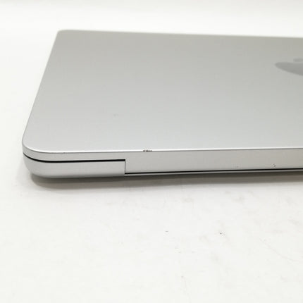 【決算セール！9/30火20時まで】MacBook Air M3 / 13インチ / 2024 / 16GB / 256GB / シルバー / ランク:B / MC8H4J/A / 【中古品管理番号:37123】