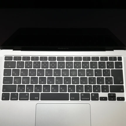 MacBook Air M1 / 13インチ / Mid2020 / 16GB / 256GB / シルバー / ランク:D / MGN93J/A / 【中古品管理番号:37136】